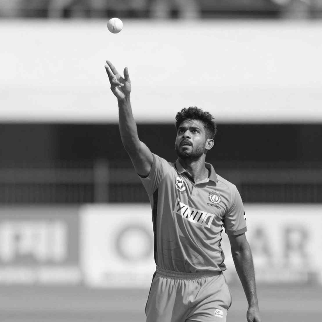 নিশিনের নীরবতা: এশিয়ান গেমসের ফাইনালে ভারত-পাকিস্তান, আর বৃষ্টির ছায়ায় ঝুলে থাকা সোনা